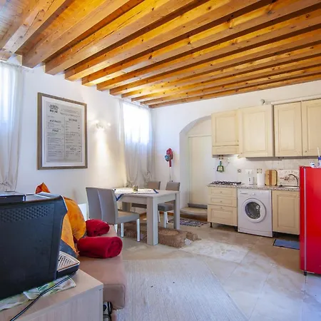 Dimora Vecchio Molino Immerso Nella Natura Apartment Garda (Verona)